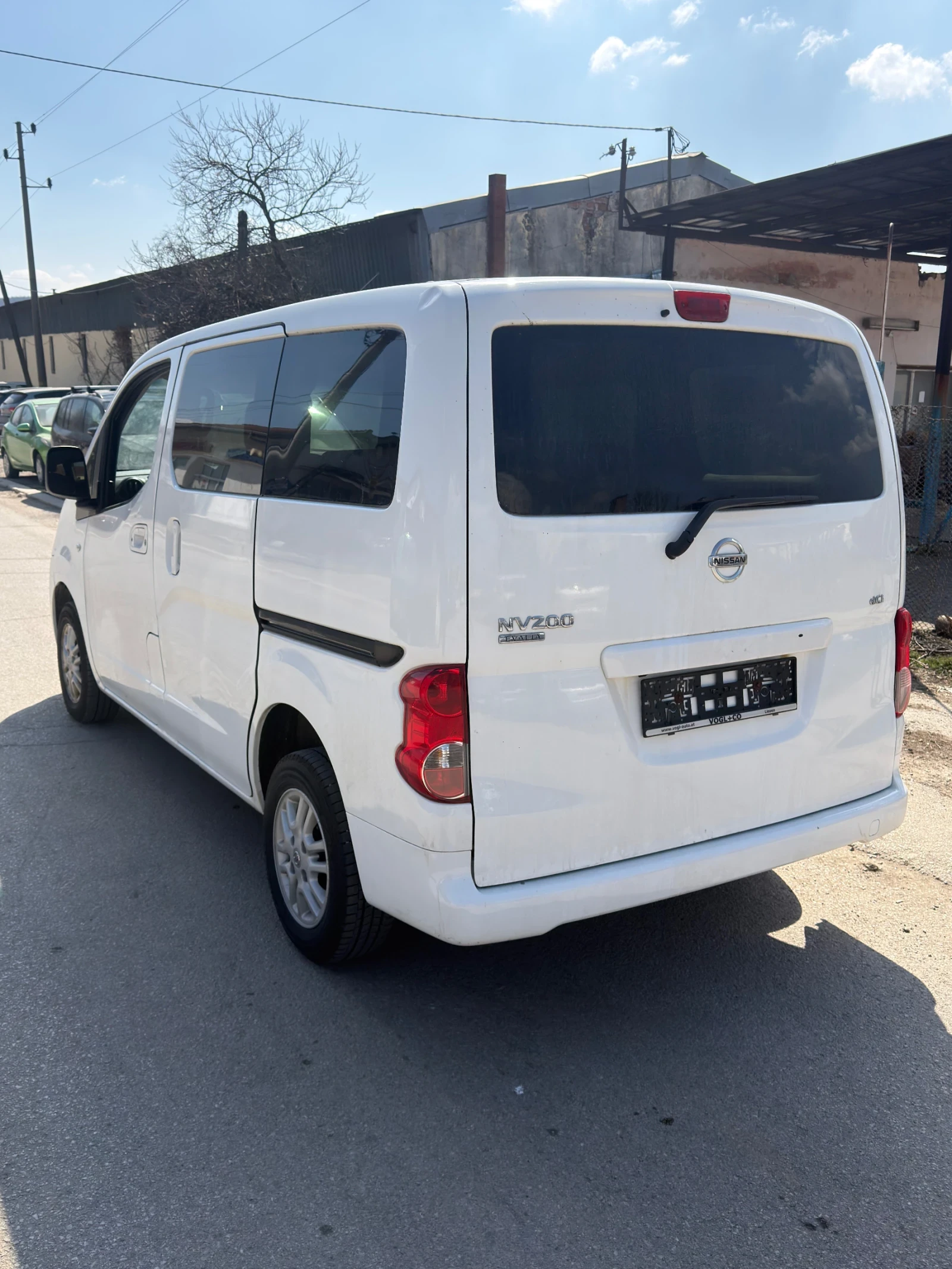 Nissan NV200 1.5dci , снимка 6 - Бусове и автобуси - 53846537