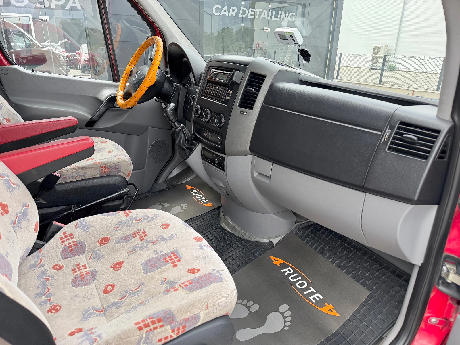Mercedes-Benz Sprinter 516 4x4 14 Местен /Климатик/, снимка 10 - Бусове и автобуси - 55900073