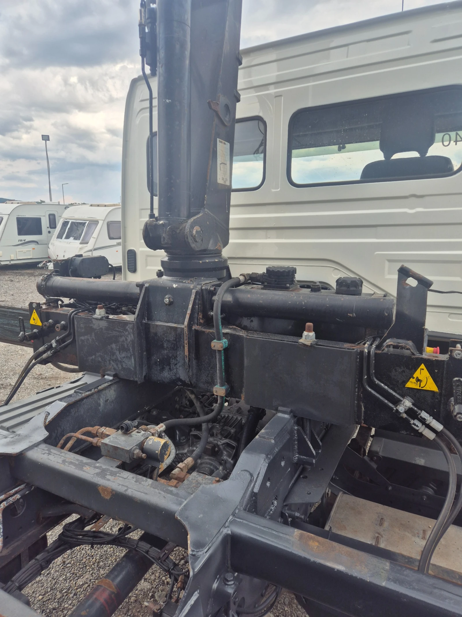 Mercedes-Benz Atego 1217 самосвал+ кран  - изображение 9