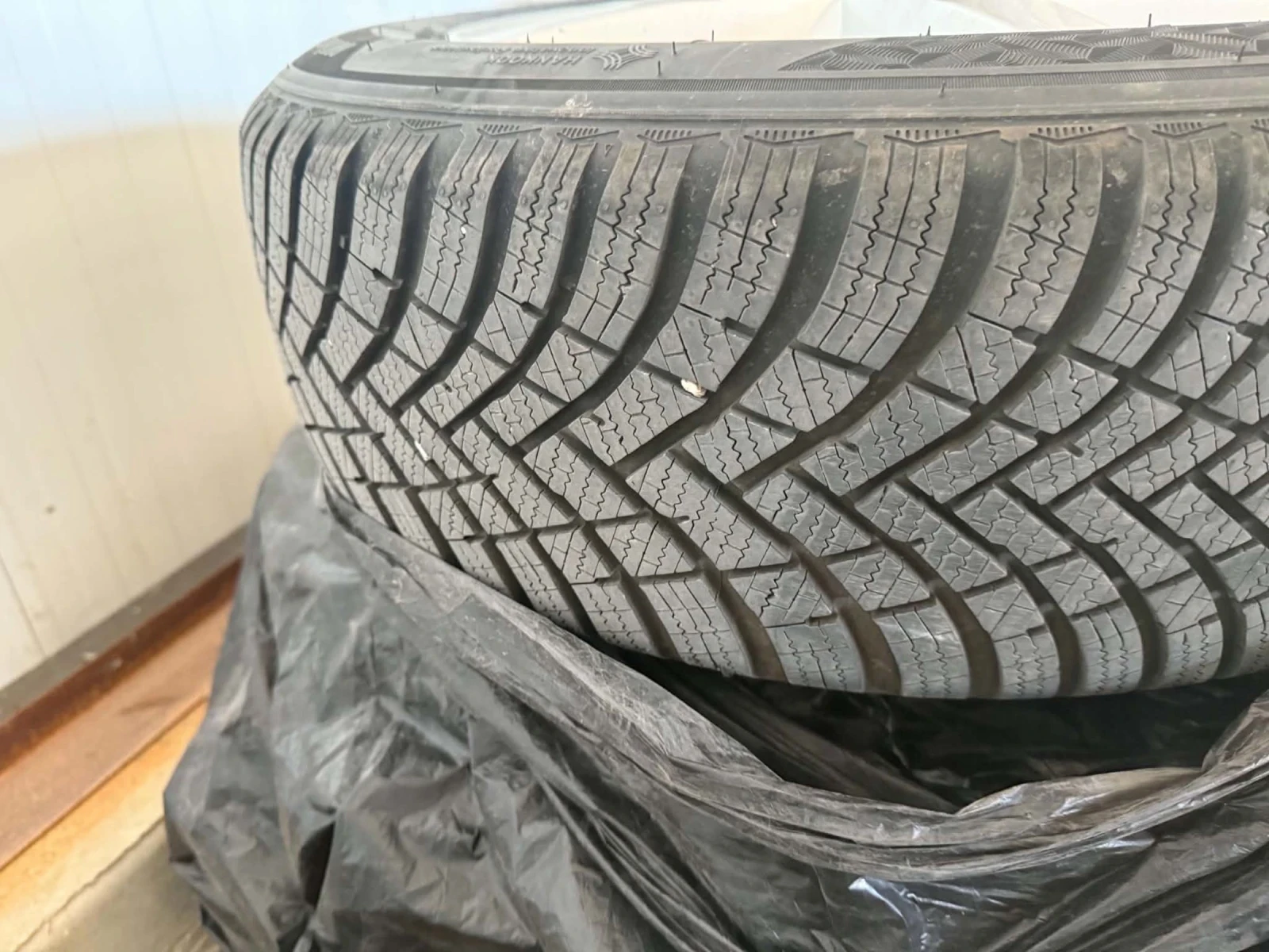���� � ������ 205/65R16 | Mobile.bg � ����������� 2