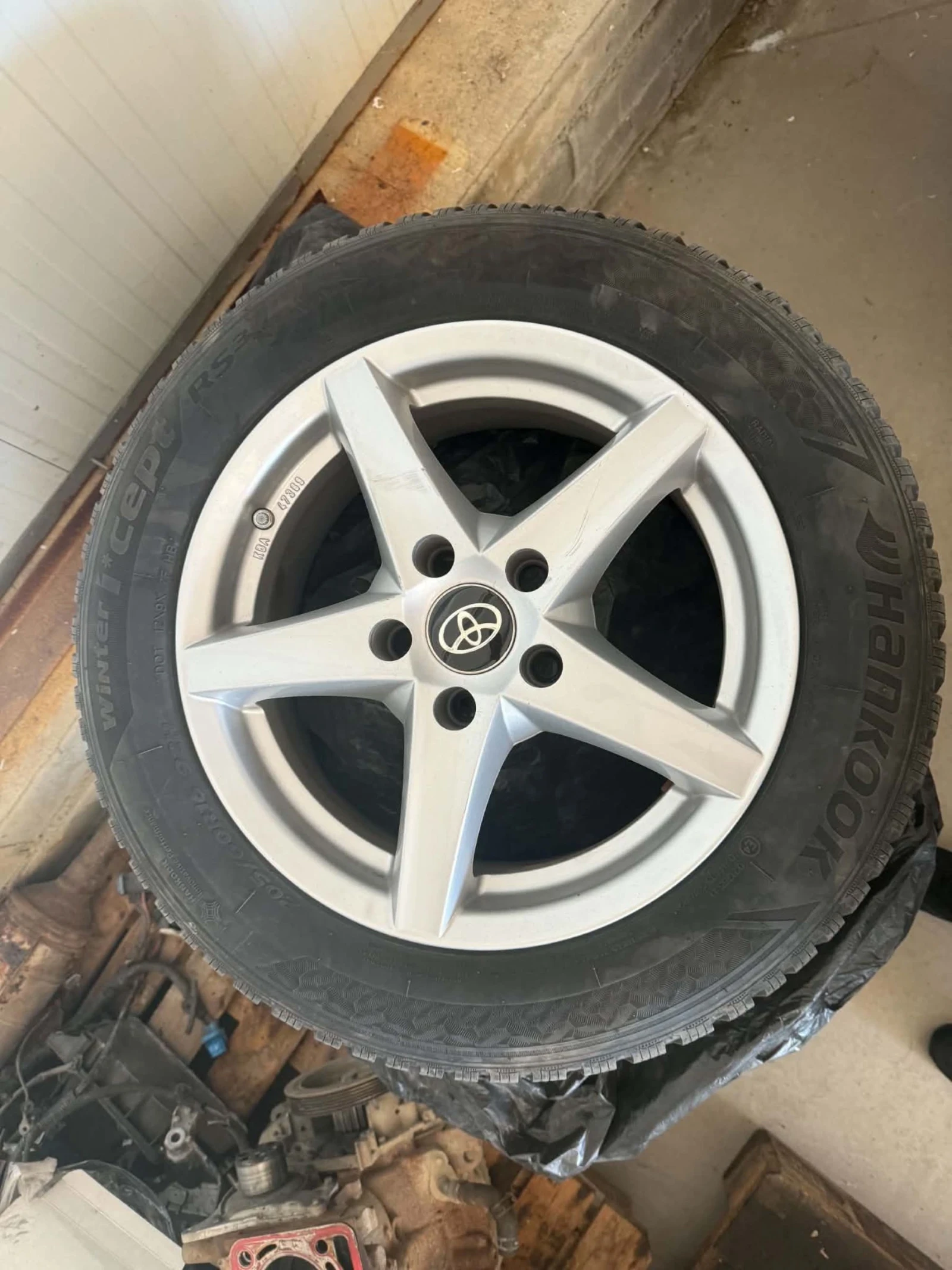 ���� � ������ 205/65R16 | Mobile.bg � ����������� 1