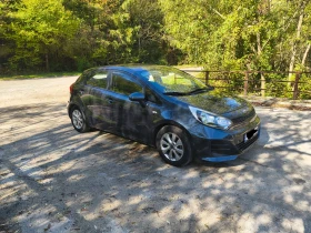 ������ Kia Rio