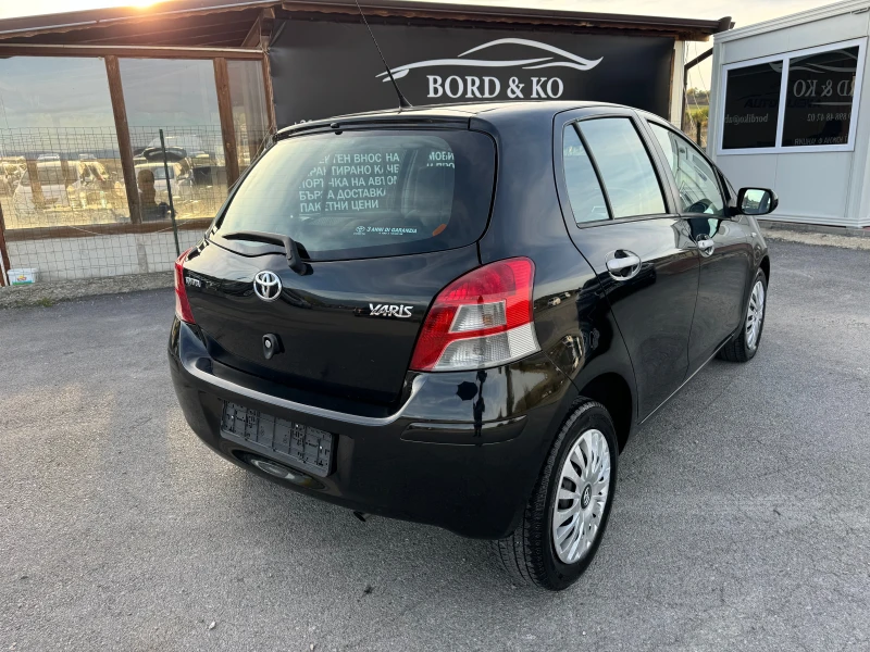 Toyota Yaris 1.3vvti -6 speed, снимка 5 - Автомобили и джипове - 47707321