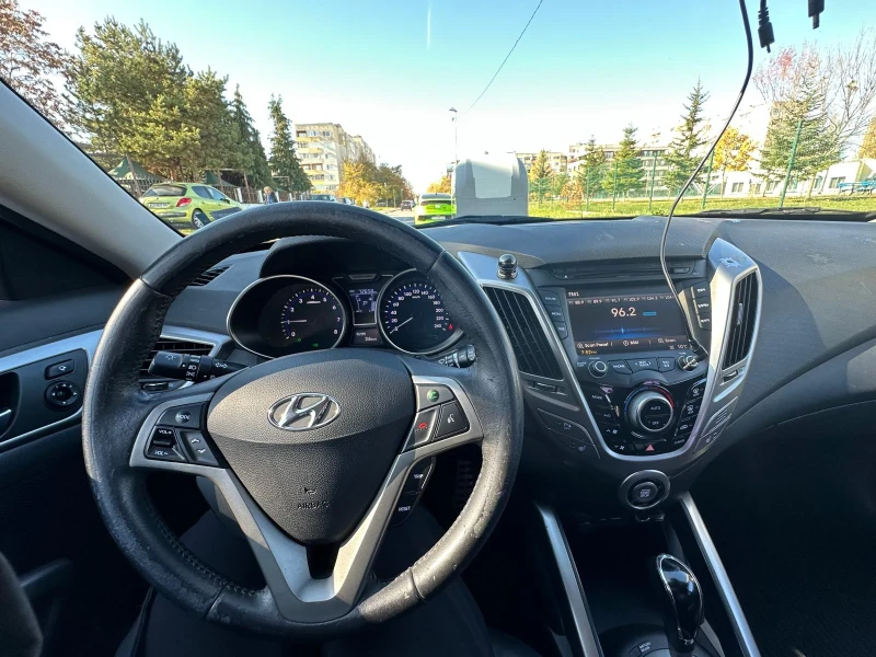 Hyundai Veloster  1.6 GDI, снимка 6 - Автомобили и джипове - 48007359