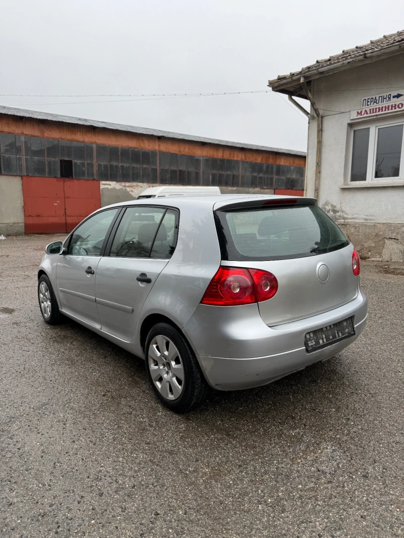 VW Golf 1.9 TDI, снимка 5 - Автомобили и джипове - 48305180