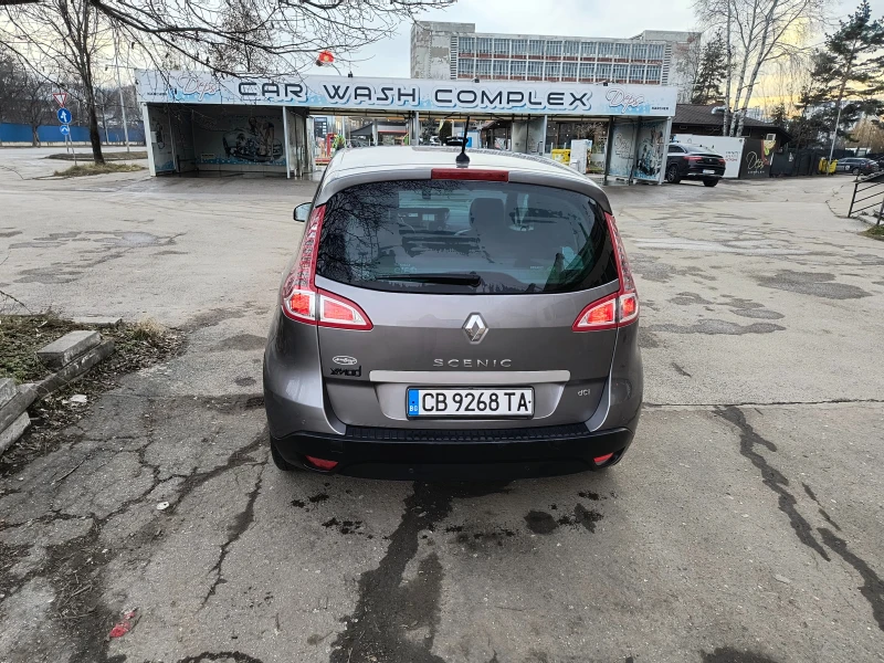 Renault Scenic, снимка 4 - Автомобили и джипове - 48843226