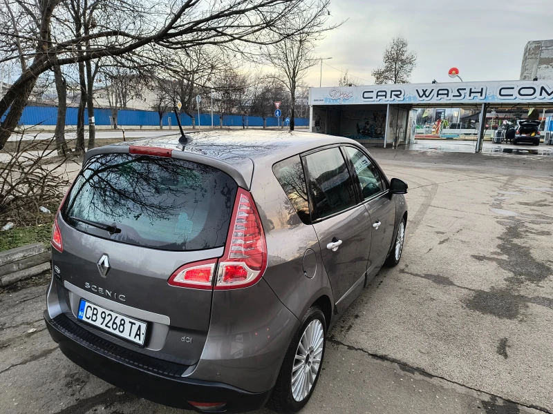 Renault Scenic, снимка 3 - Автомобили и джипове - 48843226