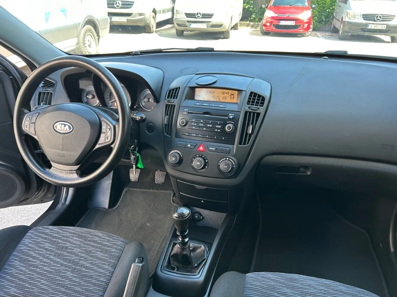 Kia Ceed 1.4i БЕНЗИН, снимка 10 - Автомобили и джипове - 50786670