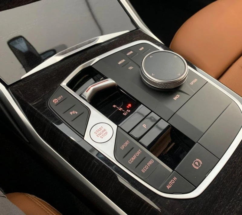 BMW 320 d TOURING XDRIVE M-SPORT LED CAMERA, снимка 10 - Автомобили и джипове - 51508877