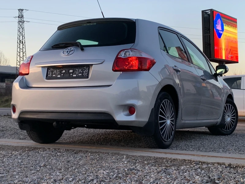 Toyota Auris 1.4D4D.FACE.NAVI.Много хубава!!!Собствен лизинг!!!, снимка 6 - Автомобили и джипове - 52738650