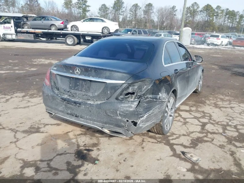 Mercedes-Benz C 300 2.0L I-4 DI, DOHC, VVT, TURBO, 241HP Rear Wheel, снимка 9 - Автомобили и джипове - 53570768