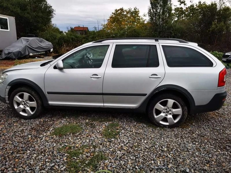 Skoda Octavia 2.0TDI, 140к.с. Scout, снимка 5 - Автомобили и джипове - 47139490