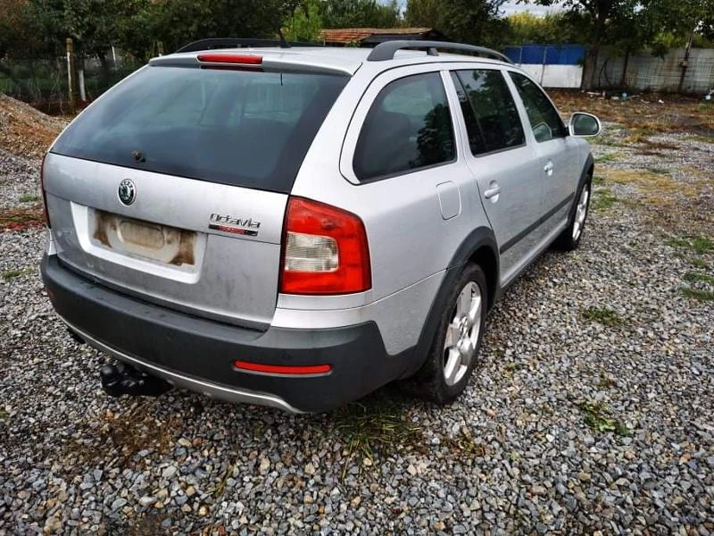 Skoda Octavia 2.0TDI, 140к.с. Scout, снимка 4 - Автомобили и джипове - 47139490