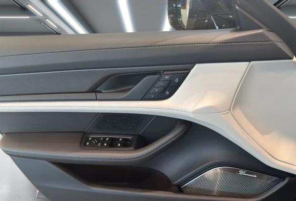 Porsche Taycan Turbo Sport Turismo = NEW = Гаранция - изображение 5