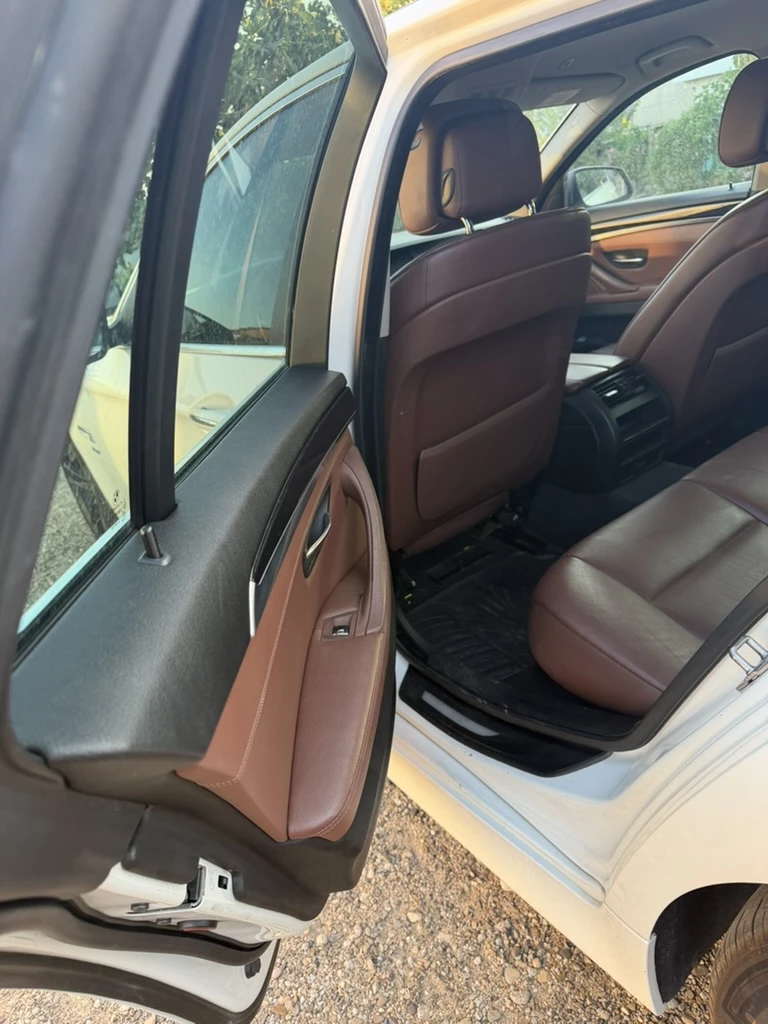 BMW 530 4x4, снимка 12 - Автомобили и джипове - 56097448