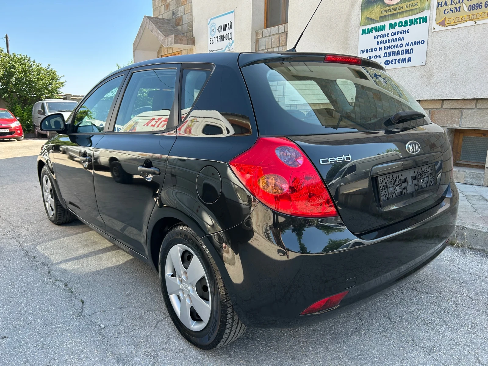 Kia Ceed 1.4i БЕНЗИН - изображение 6