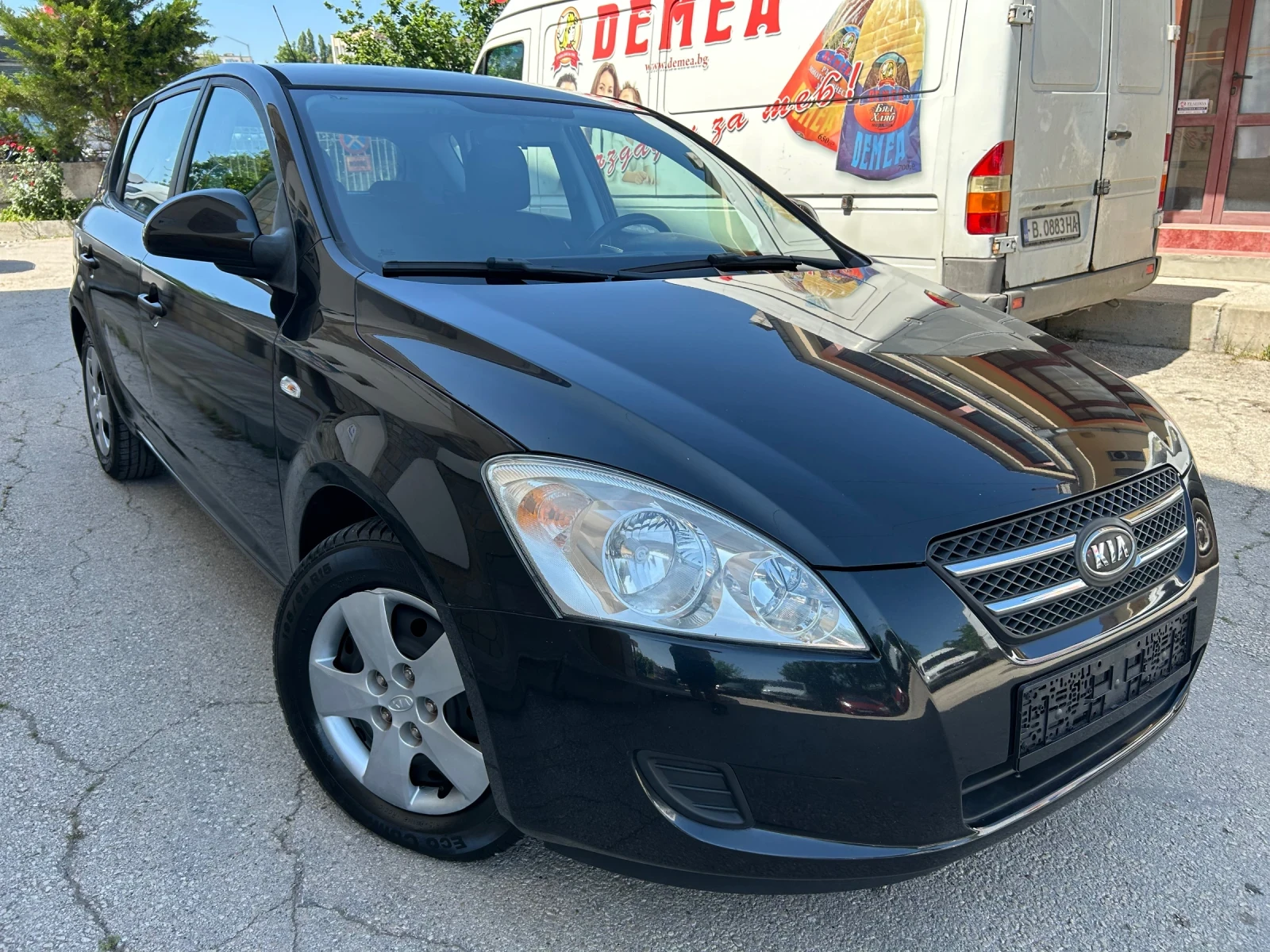 Kia Ceed 1.4i БЕНЗИН - изображение 3