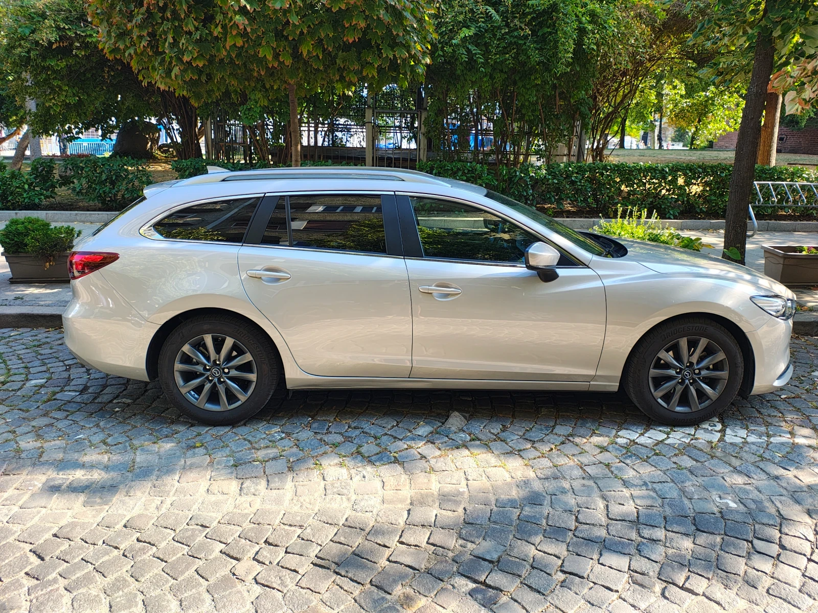 Mazda 6 SKYACTIV-G 2.0 - изображение 2