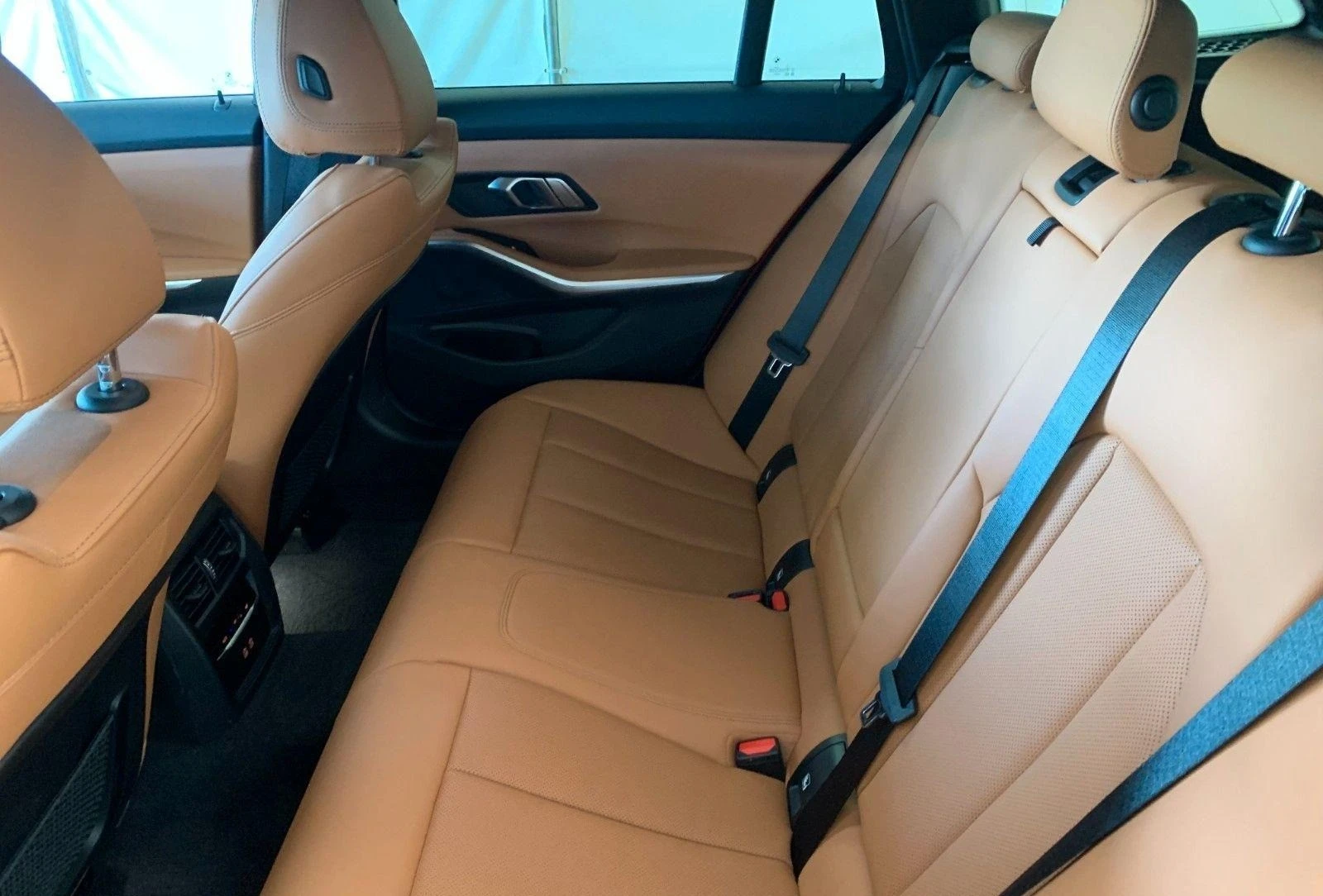 BMW 320 d TOURING XDRIVE M-SPORT LED CAMERA | Mobile.bg � ����������� 12