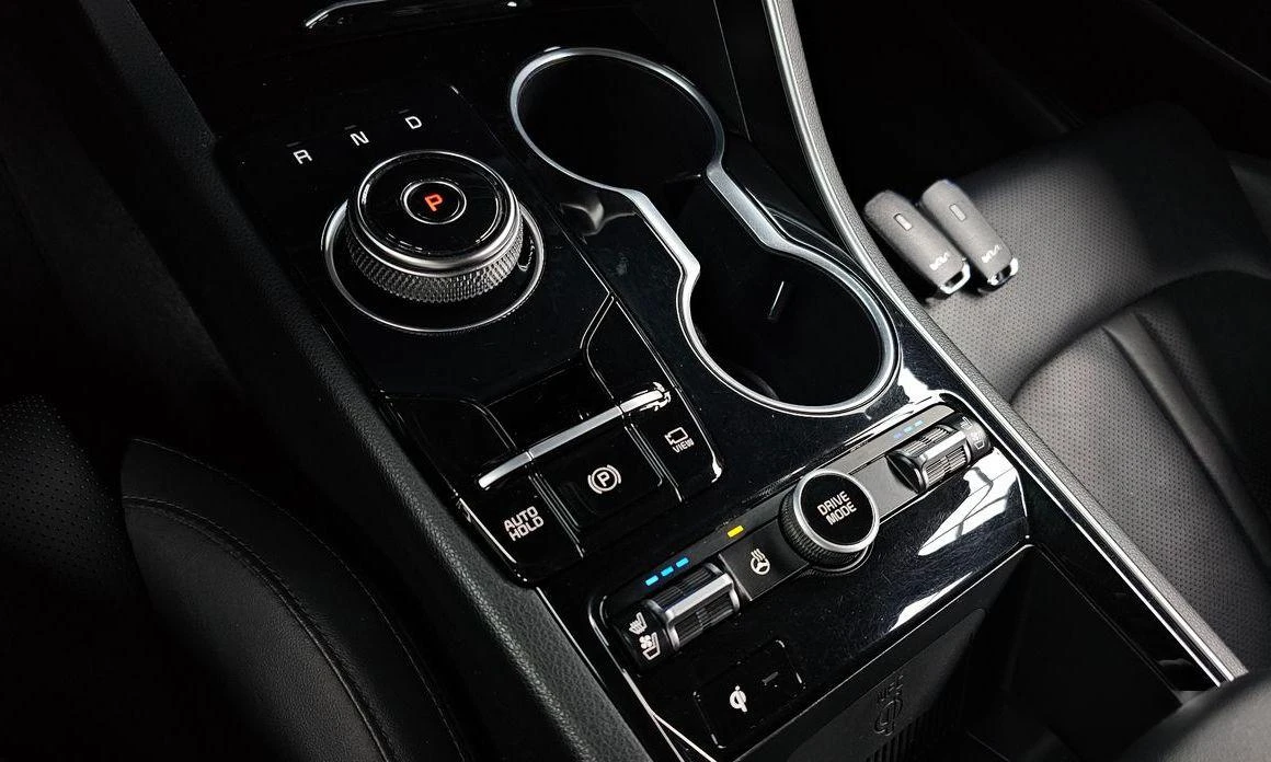 Kia K5 2.0 LPG Trendy * НАЙ-ДОБРА ЦЕНА В БЪЛГАРИЯ*  - изображение 9