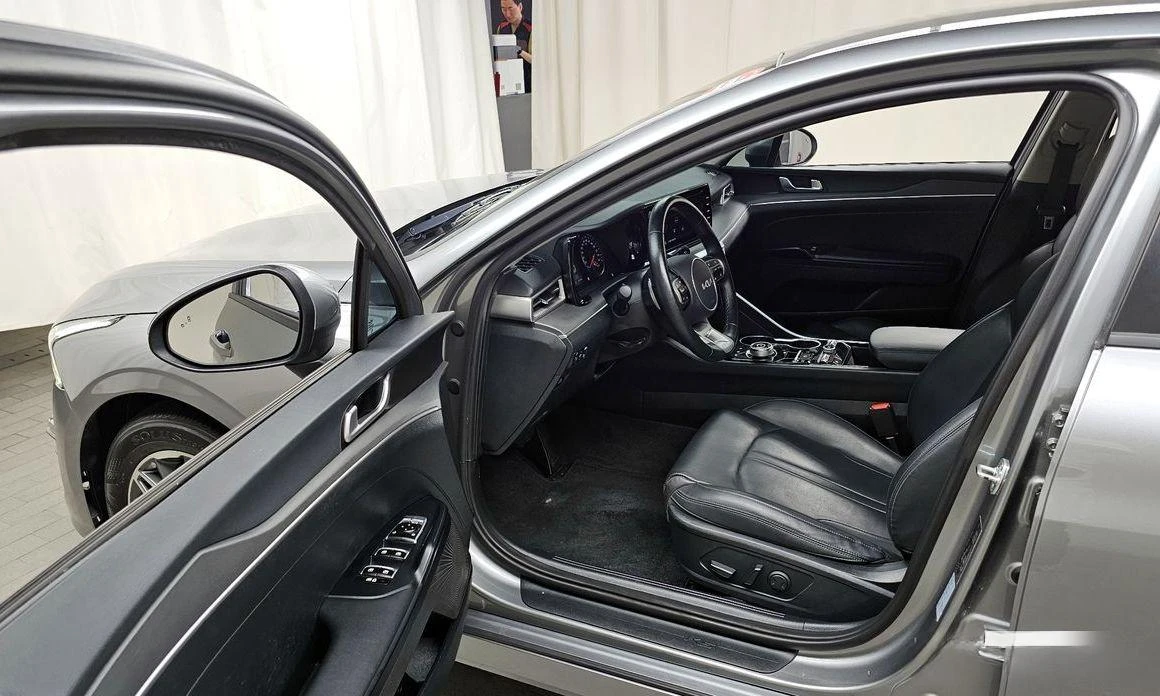 Kia K5 2.0 LPG Trendy * НАЙ-ДОБРА ЦЕНА В БЪЛГАРИЯ*  - изображение 10