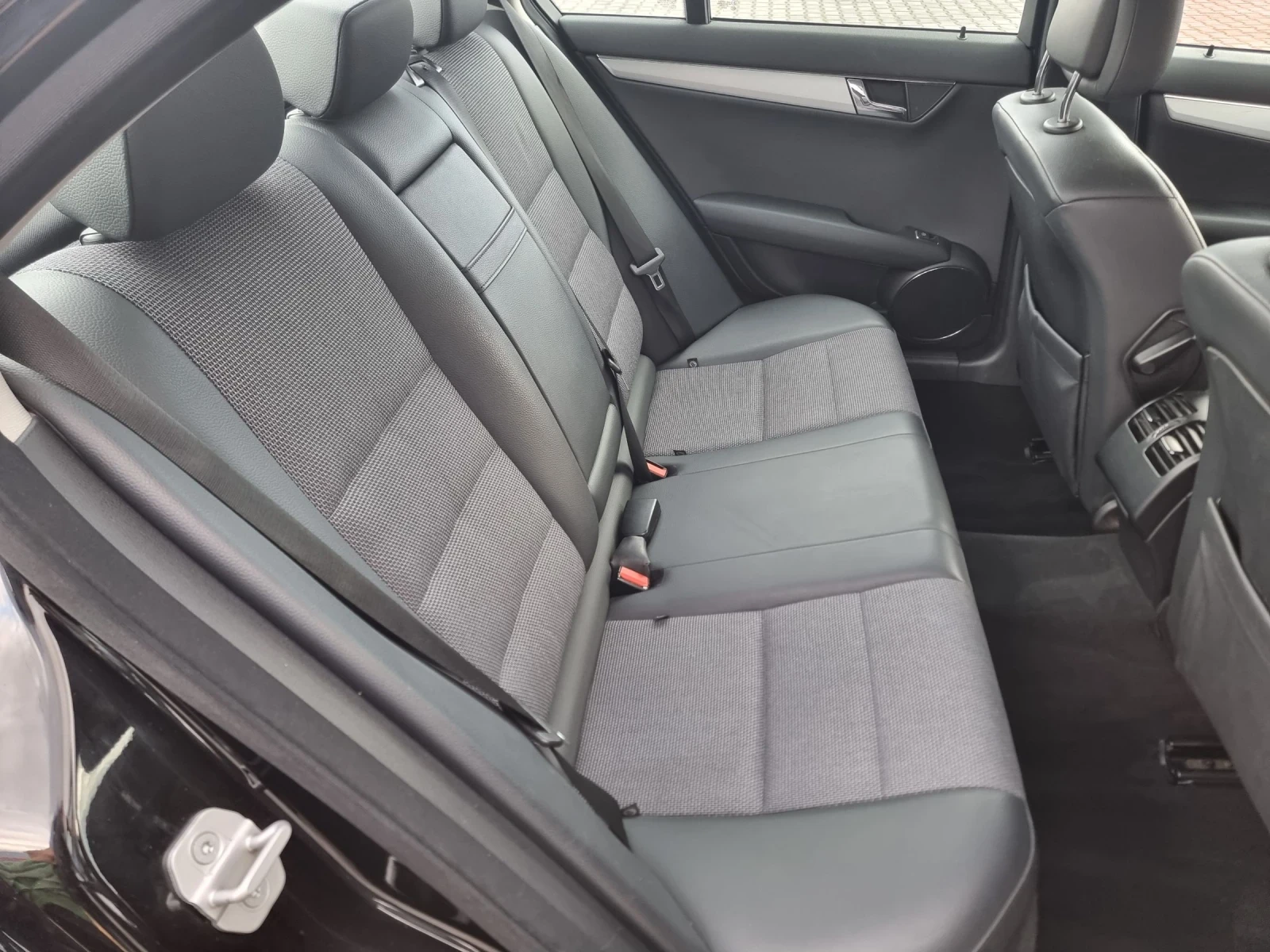 Mercedes-Benz C 200 2.2 CDI  | Mobile.bg   12