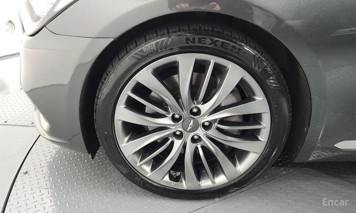 Genesis G80  - изображение 5