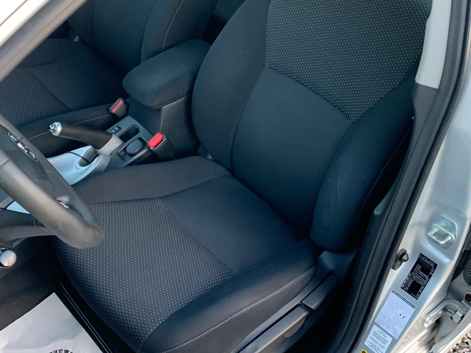 Toyota Auris 1.4D4D.FACE.NAVI.Много хубава!!!Собствен лизинг!!! - изображение 9