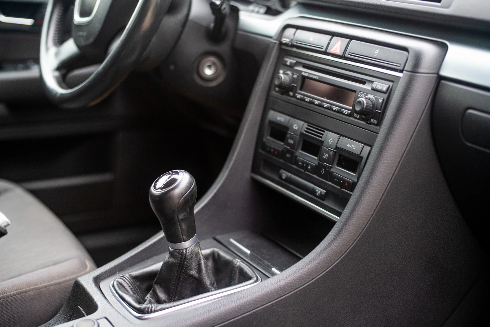 Audi A4 ALT, снимка 11 - Автомобили и джипове - 53064843