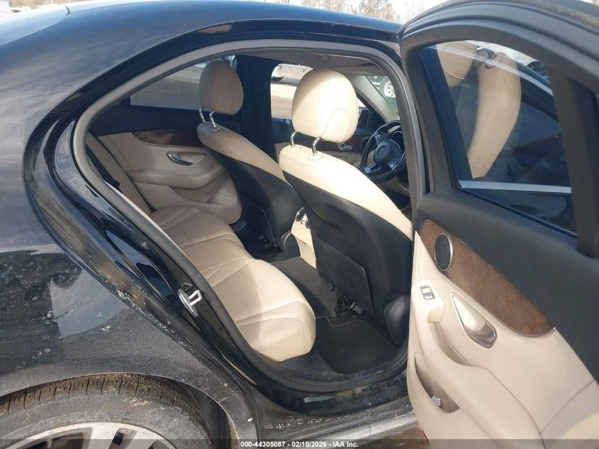 Mercedes-Benz C 300 2.0L I-4 DI, DOHC, VVT, TURBO, 241HP Rear Wheel | Mobile.bg � ����������� 13