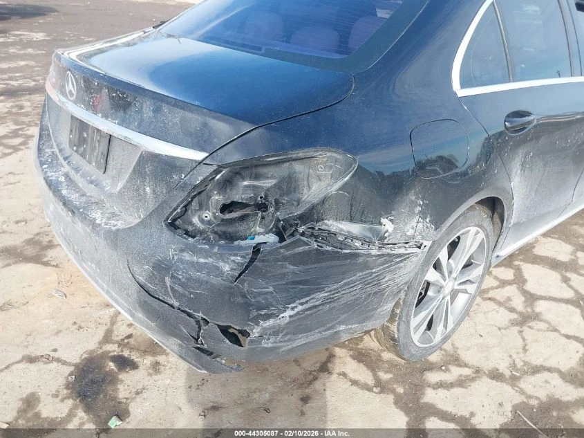 Mercedes-Benz C 300 2.0L I-4 DI, DOHC, VVT, TURBO, 241HP Rear Wheel | Mobile.bg � ����������� 11