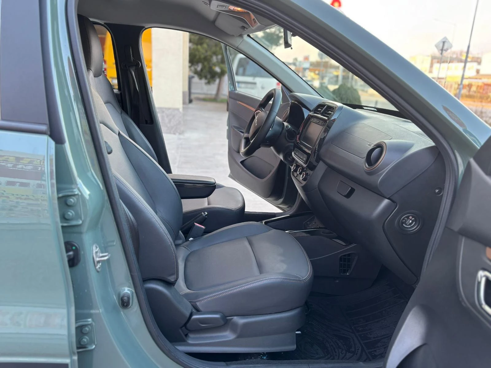 Dacia Spring 65💥EXTREME💥new💥, снимка 15 - Автомобили и джипове - 53809497