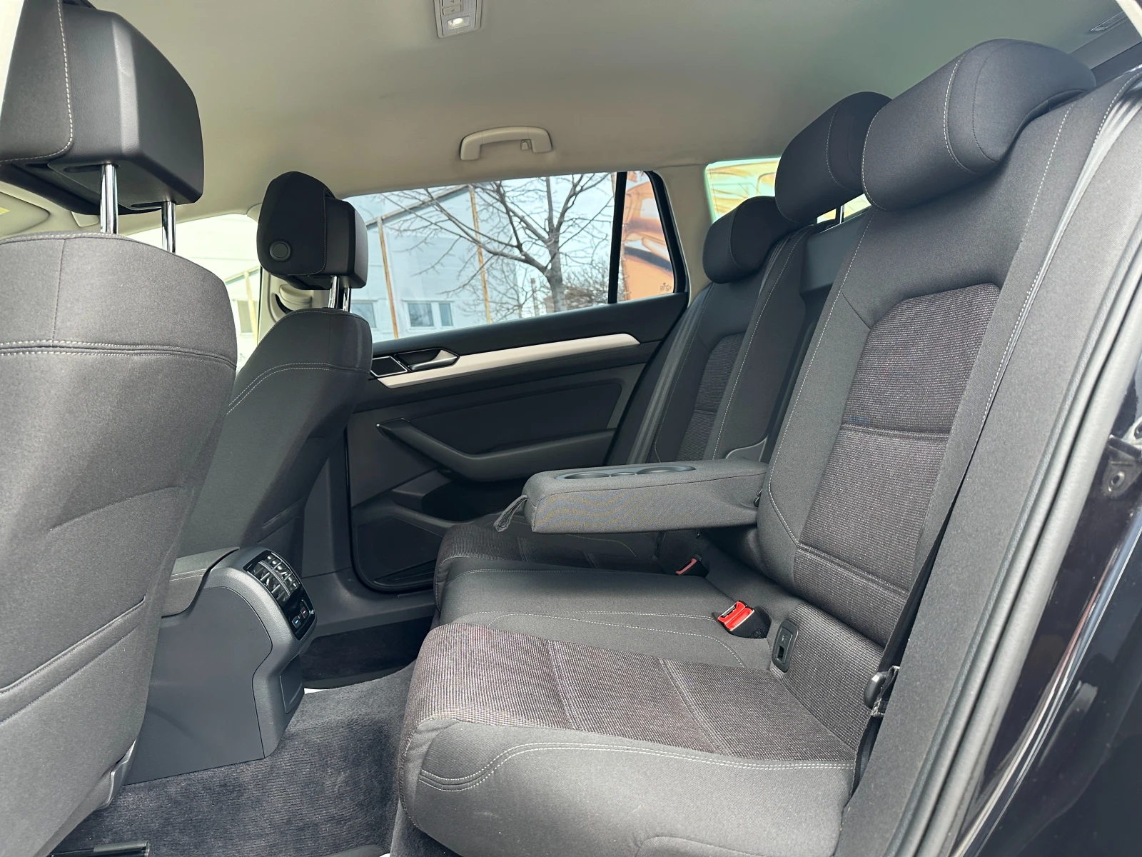 VW Passat, снимка 9 - Автомобили и джипове - 53923346