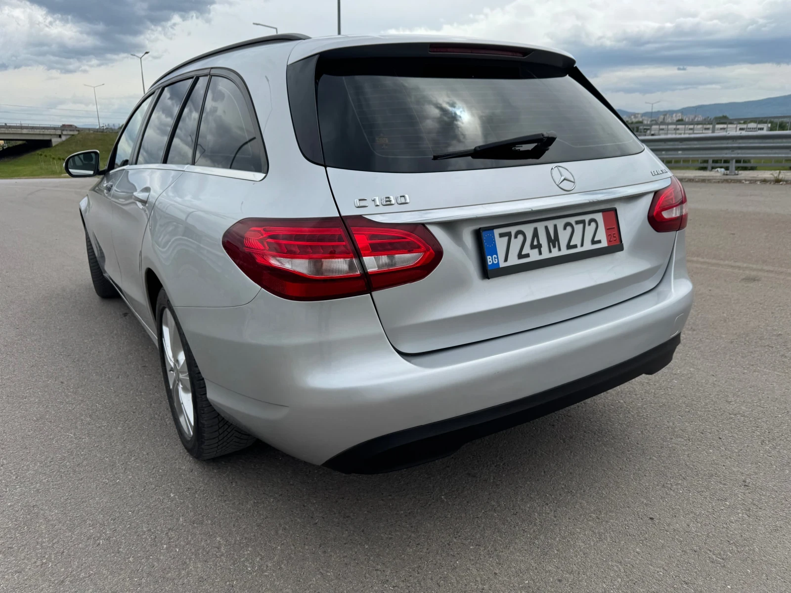 Mercedes-Benz C 180, снимка 5 - Автомобили и джипове - 54146200