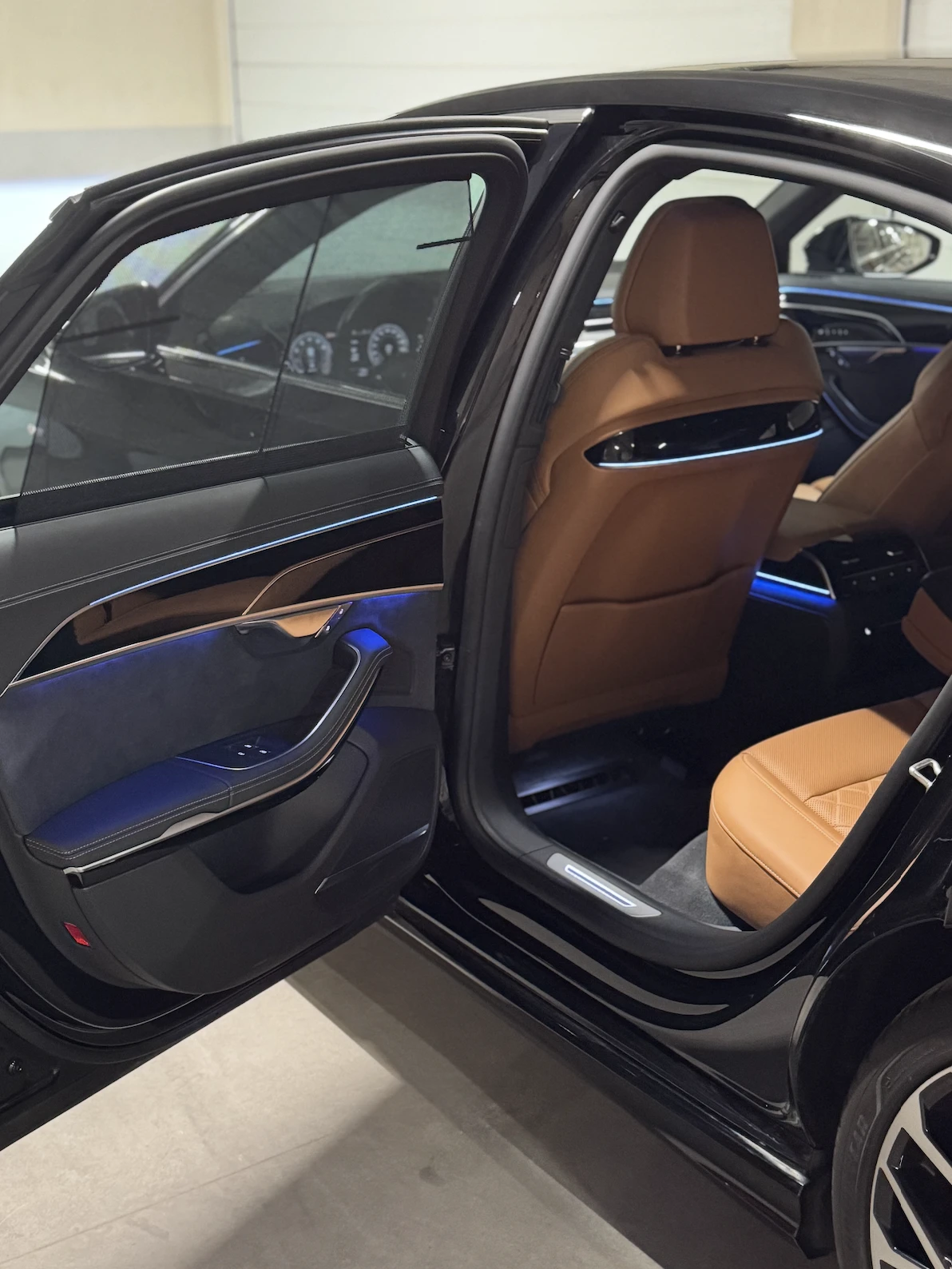 Audi A8 60 TFSI QUATTRO | V8 | 2X S-LINE, снимка 3 - Автомобили и джипове - 54335320