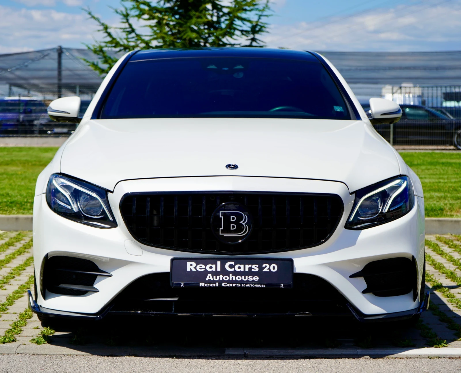Mercedes-Benz E 450 4 MATIC* BRABUS* 360 CAM* DISTR* KEYLESS* BURM* HU, снимка 2 - Автомобили и джипове - 55232742