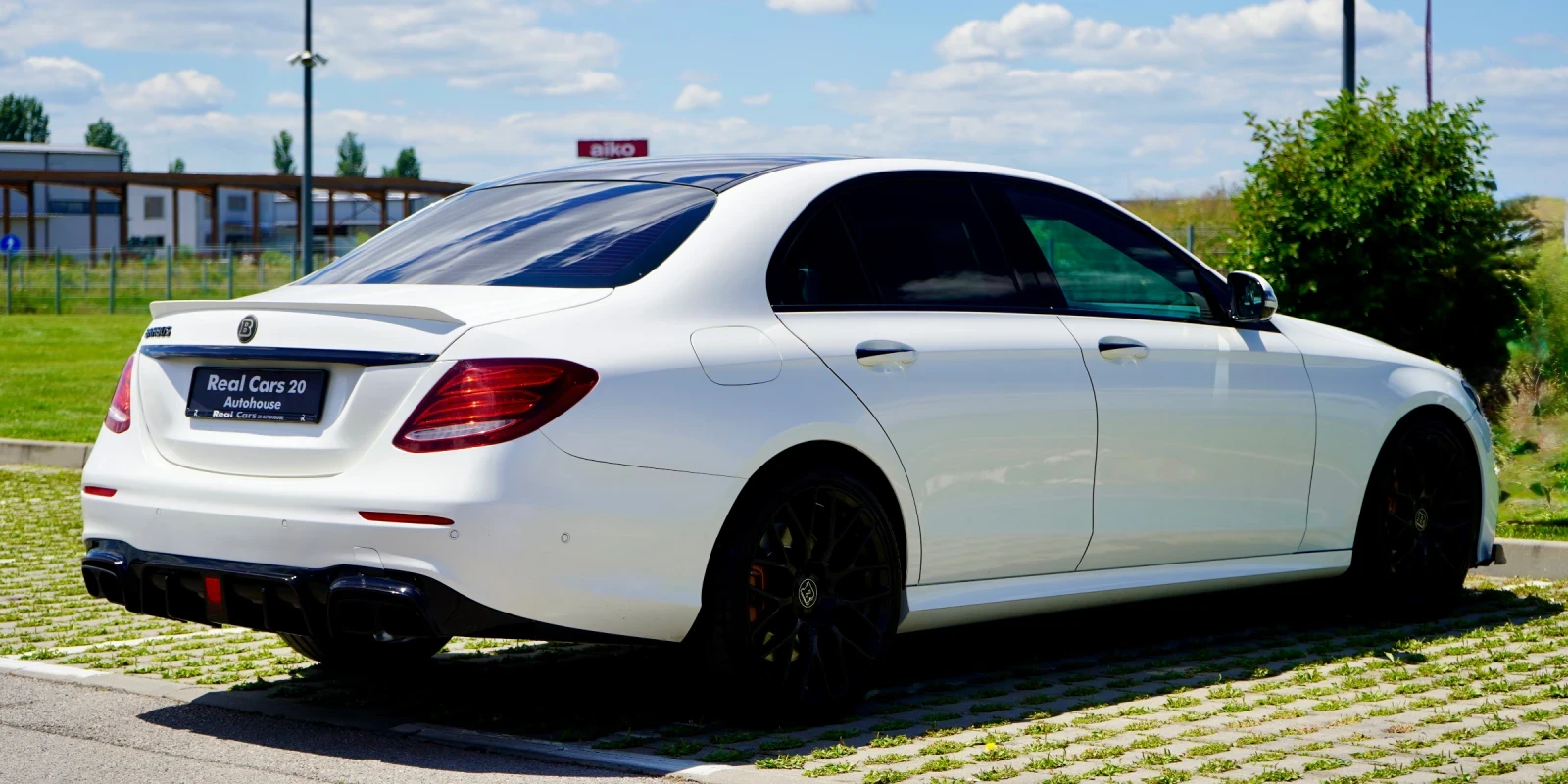 Mercedes-Benz E 450 4 MATIC* BRABUS* 360 CAM* DISTR* KEYLESS* BURM* HU, снимка 4 - Автомобили и джипове - 55232742