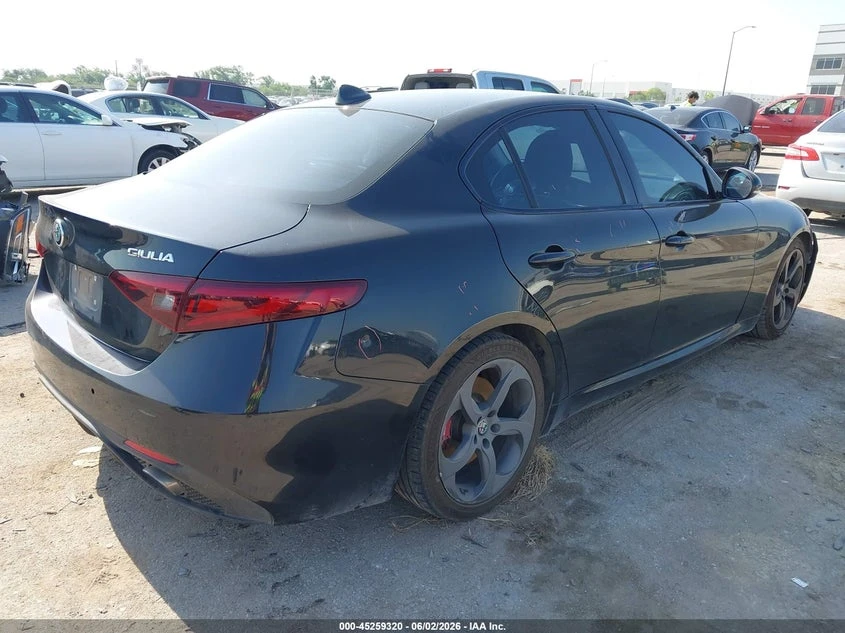 Alfa Romeo Giulia 2.0l Rwd, снимка 4 - Автомобили и джипове - 55586544