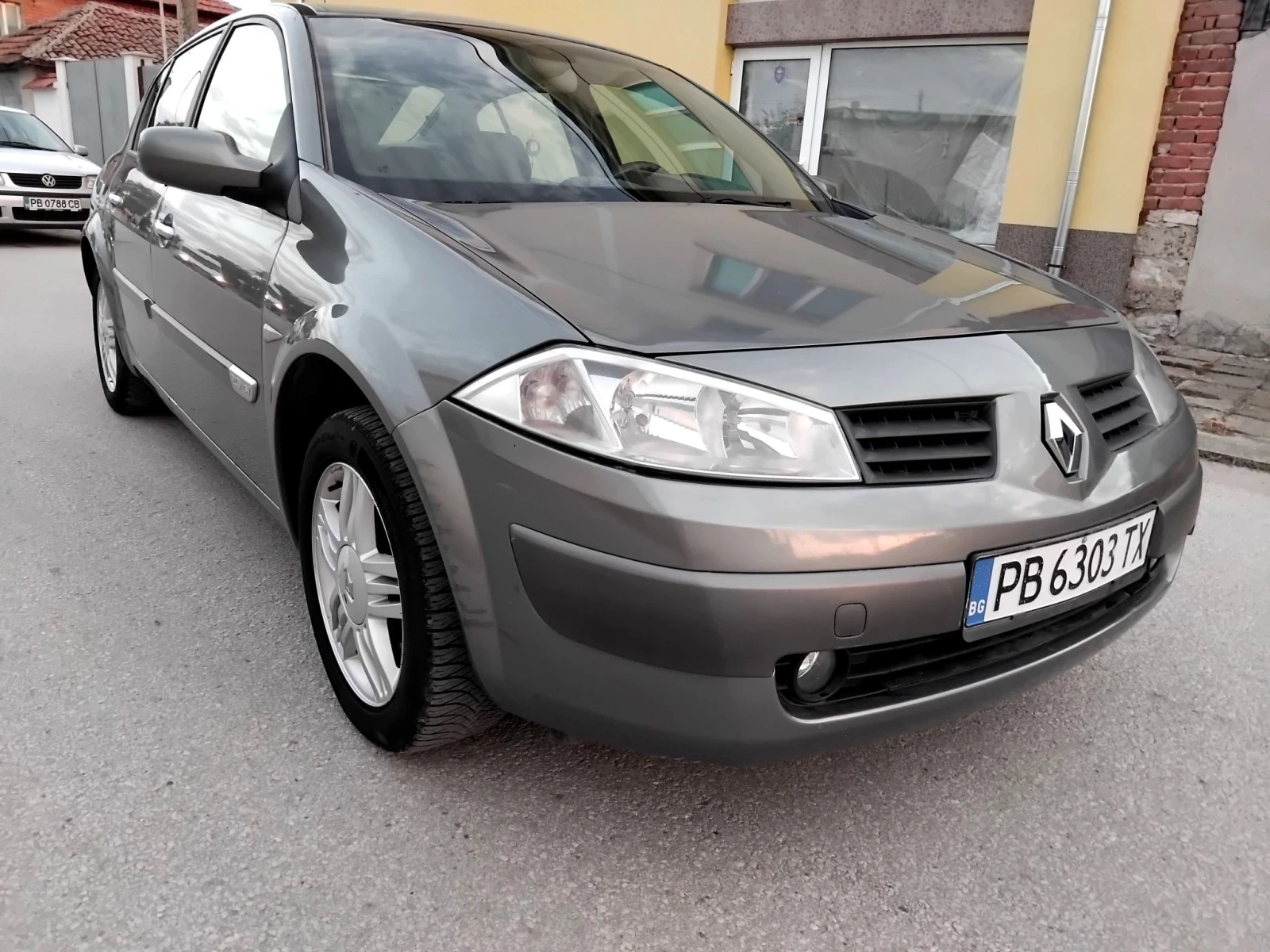 Renault Megane 2.0i.135k.+ КЛИМА. БЕНЗИН , снимка 6 - Автомобили и джипове - 55669244