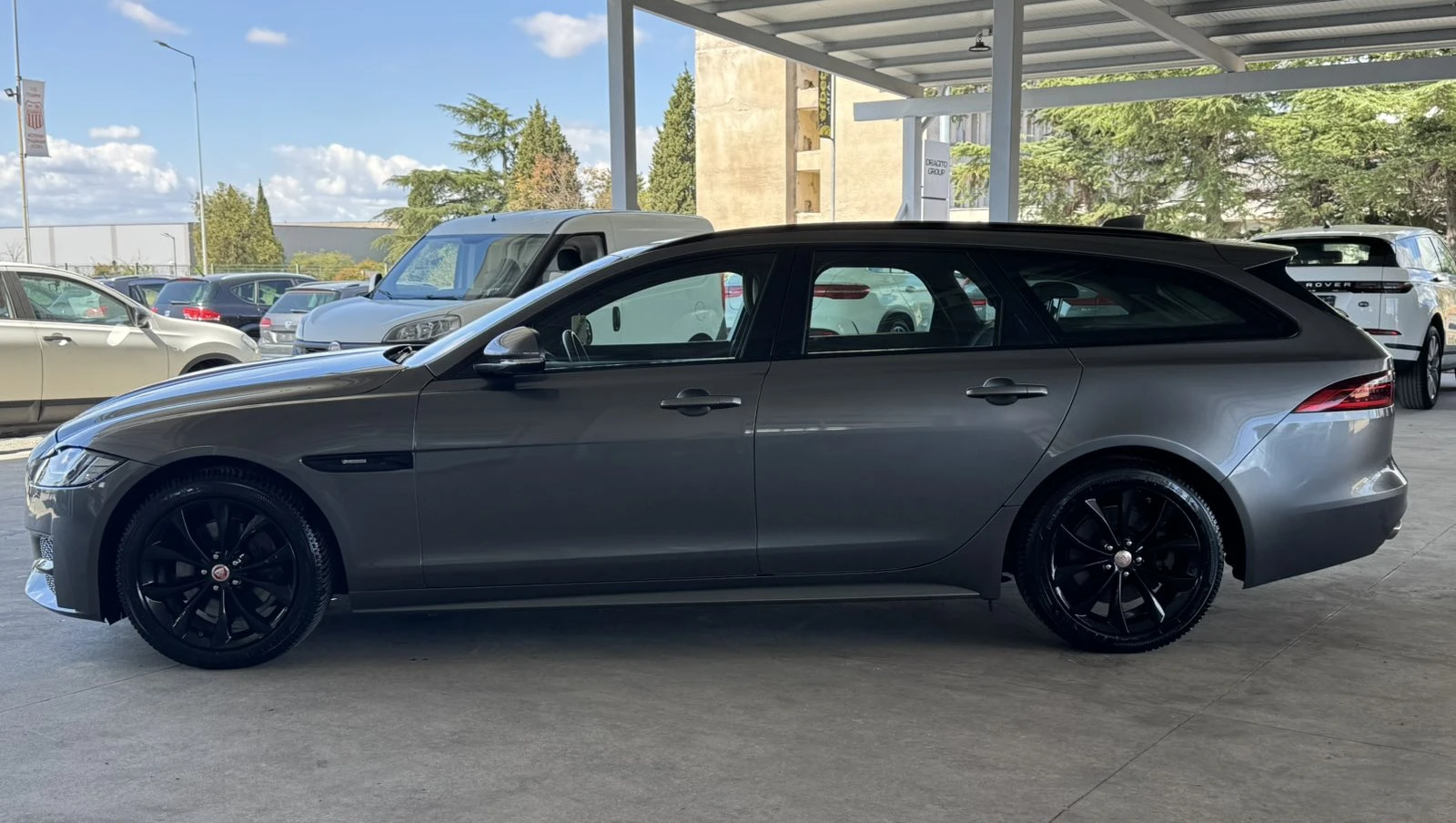 Jaguar Xf D* 180ps* 4x4* R-Sport* 140хл.км* LED* НАВИ* , снимка 2 - Автомобили и джипове - 55974739