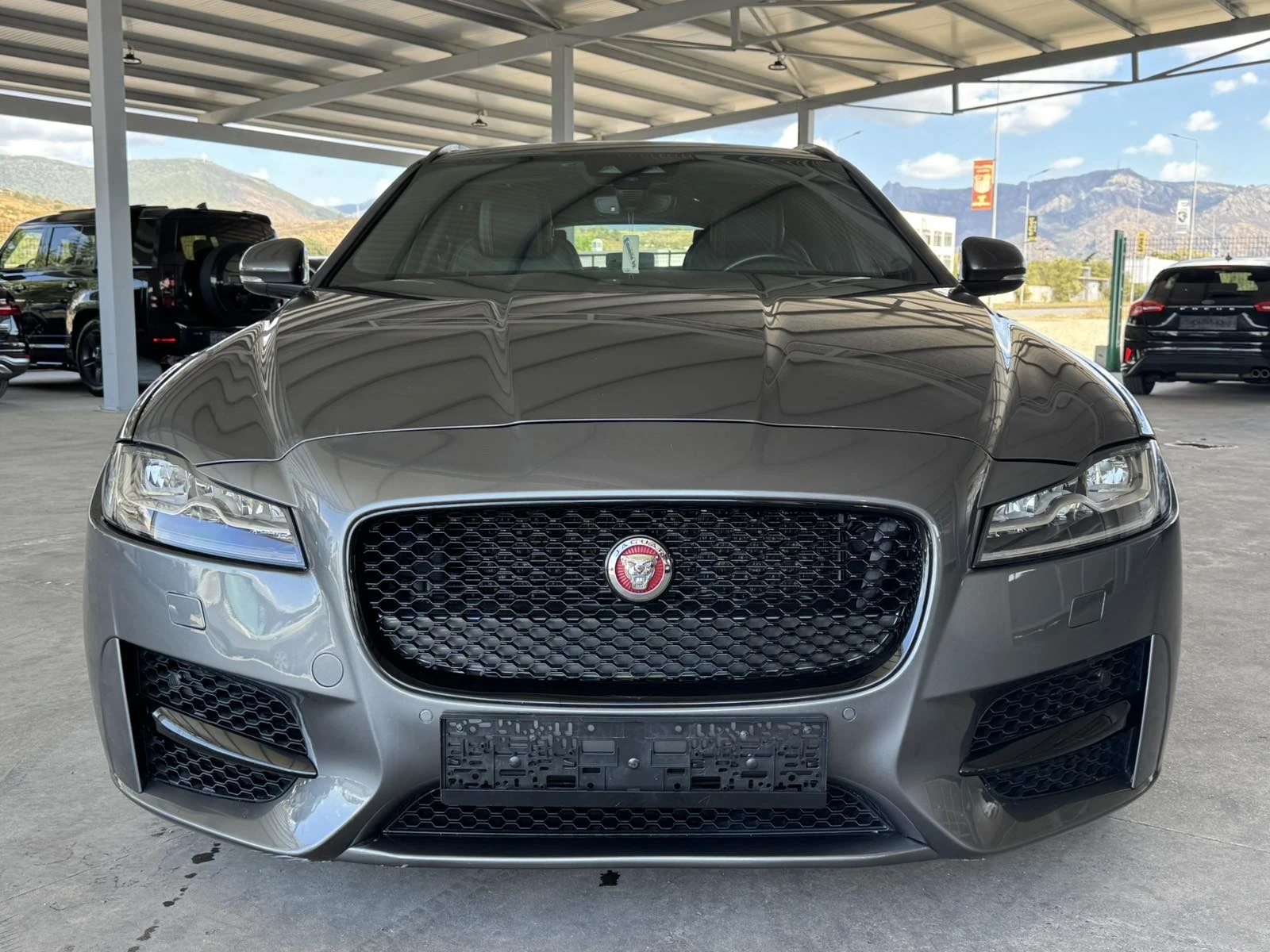 Jaguar Xf D* 180ps* 4x4* R-Sport* 140хл.км* LED* НАВИ* , снимка 8 - Автомобили и джипове - 55974739