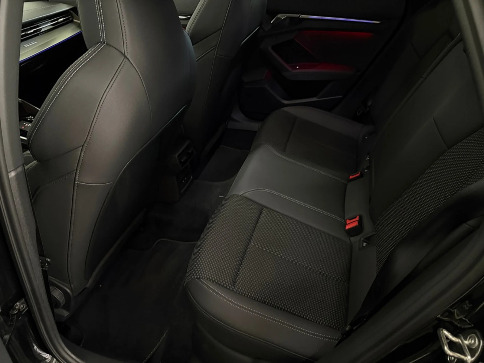 Audi A3 35 TFSI , снимка 6 - Автомобили и джипове - 56719775