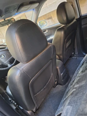 Kia Sportage 2.0crdi На части, снимка 10