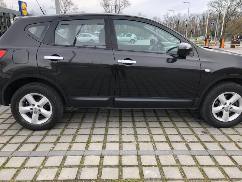 Nissan Qashqai, снимка 1 - Автомобили и джипове - 47547779