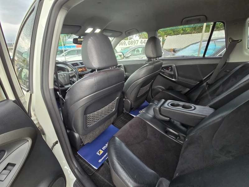 Toyota Rav4 ТОП* АВТОМАТ* КОЖА , снимка 13 - Автомобили и джипове - 51188136
