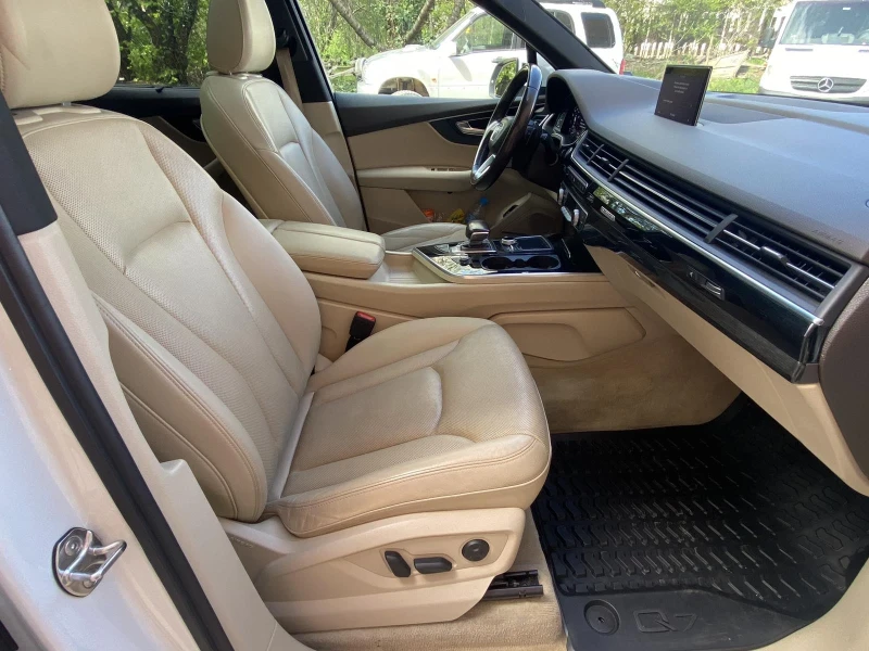 Audi Q7, снимка 8 - Автомобили и джипове - 52383560