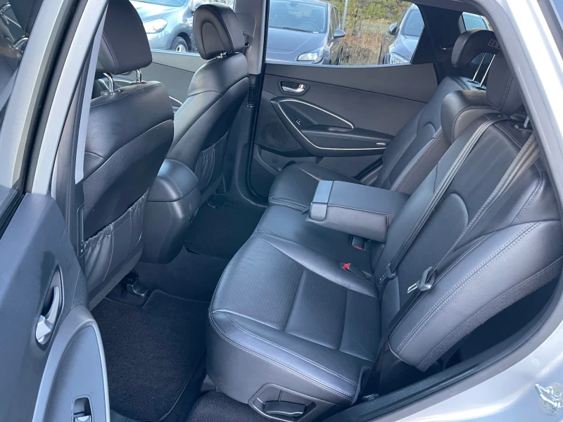 Hyundai Santa fe 2.4 GDI, 192 Hp, Бензин, 206000 Реални Км!Обслужен, снимка 12 - Автомобили и джипове - 52162886