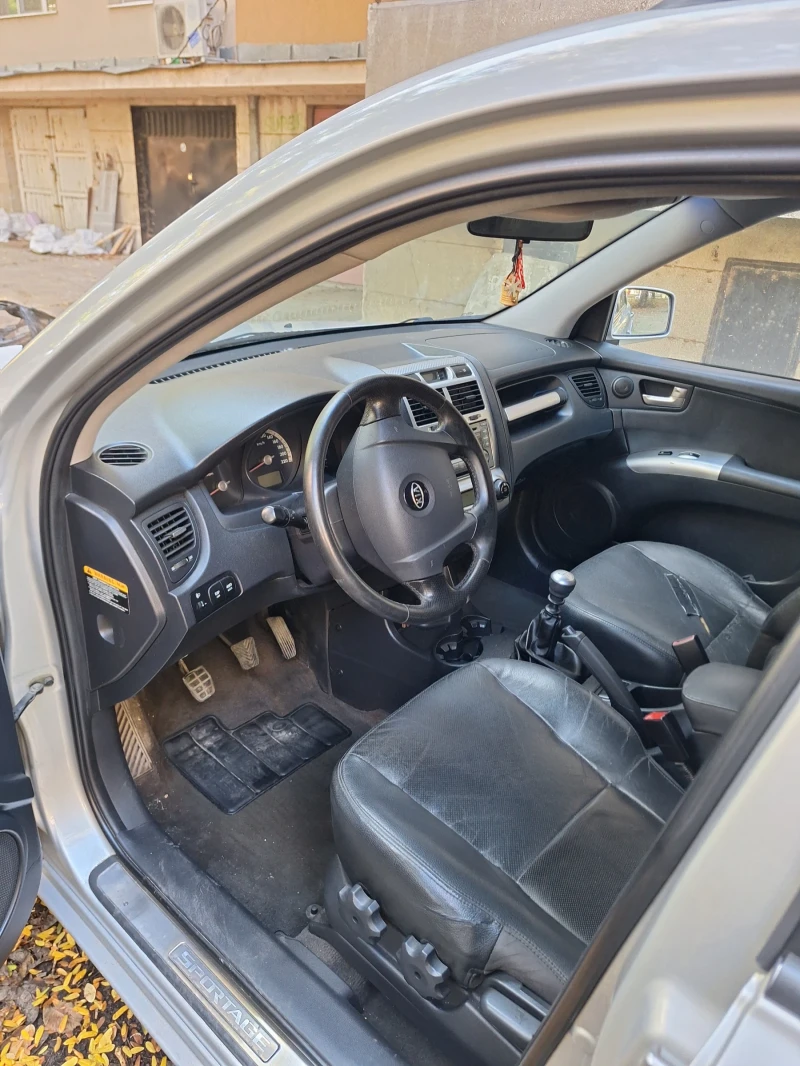 Kia Sportage 2.0crdi На части, снимка 6 - Автомобили и джипове - 52228638