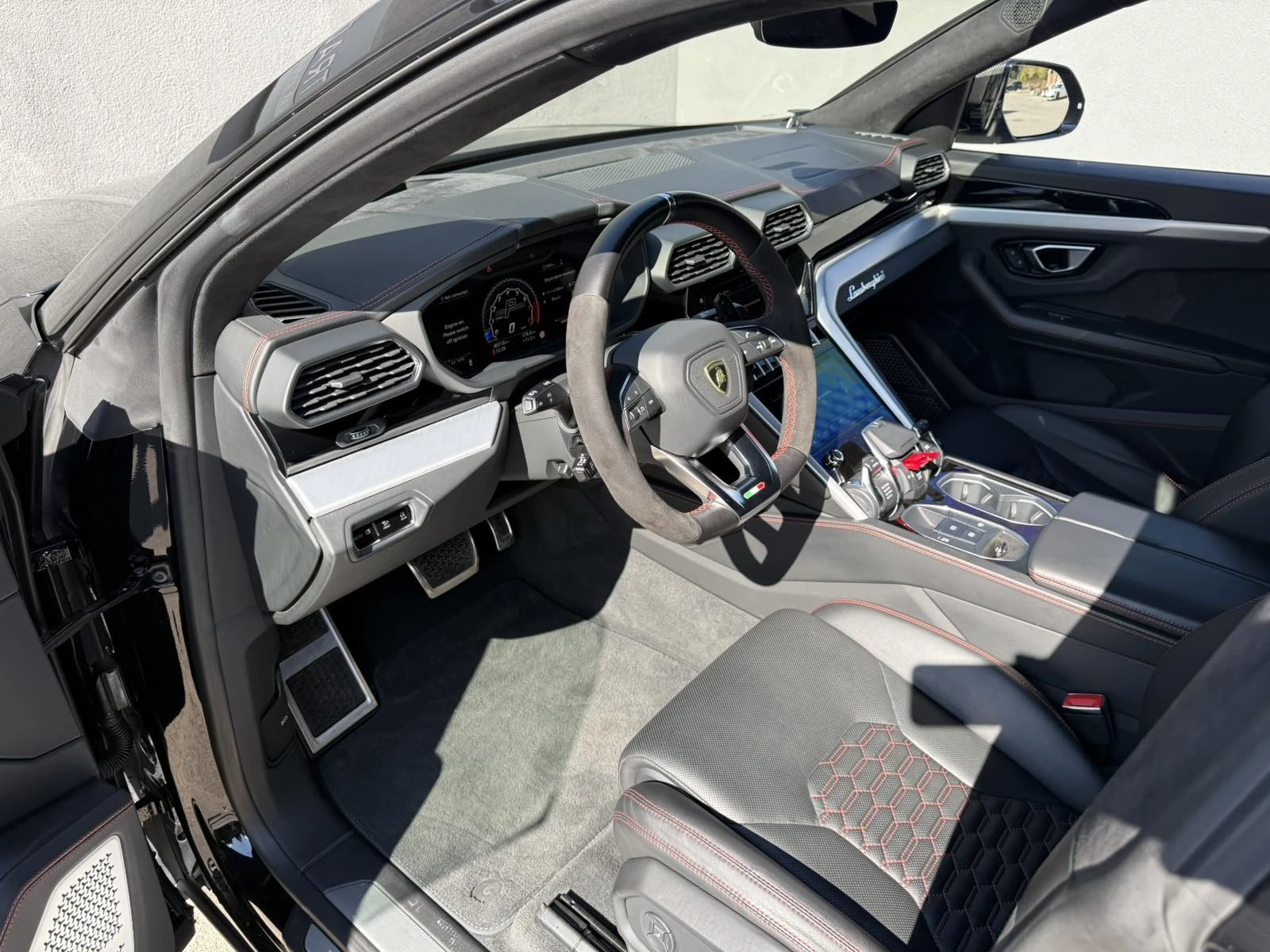 Lamborghini Urus 4.0L V8 CARBON/CERAMIC - изображение 10
