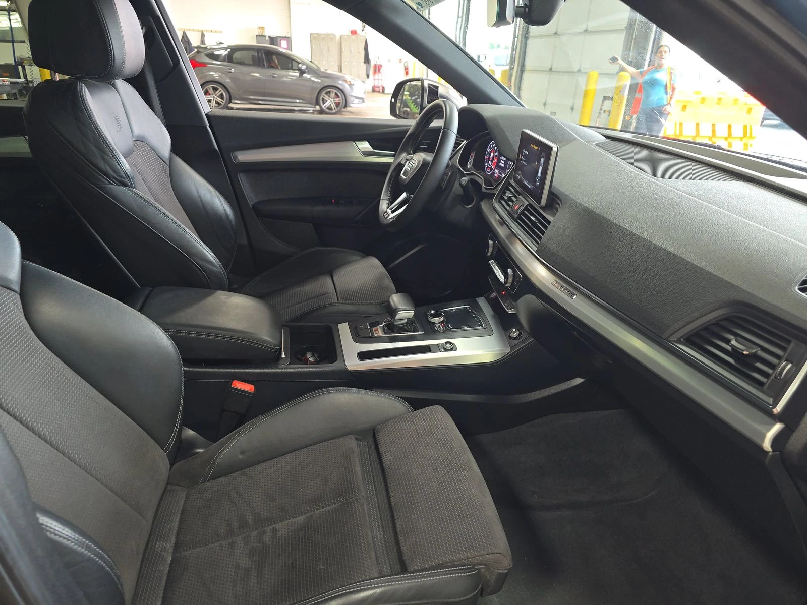 Audi SQ5 PREMIUM PLUS* MATRIX* PANO* ALCANTARA* KEYLESS | Mobile.bg   11